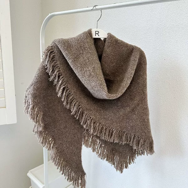 New Autumn and Winter High-end South Korea All-match Tassel Thickened Warm Outer Triangle Towel Knitted Wool Scarf Shawl