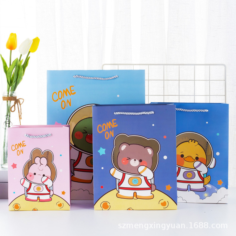 Día de los niños lindo ventana transparente regalo para kindergarten niños regalo de cumpleaños pequeña bolsa de regalo bolsa de papel portátil