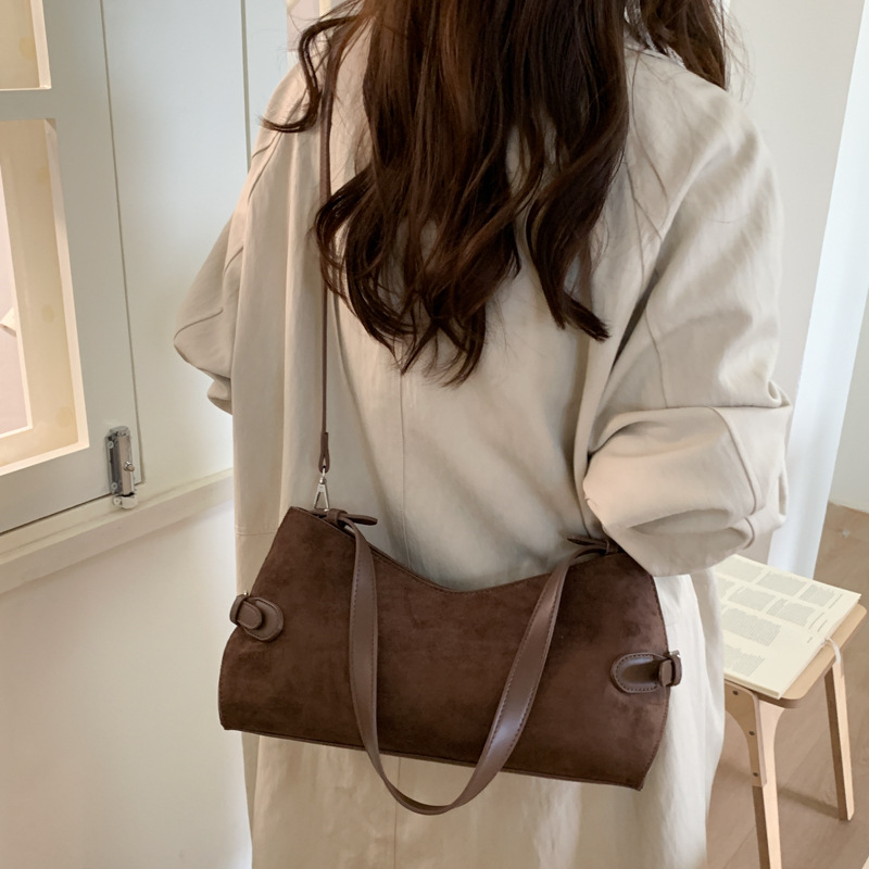 Nicho coreano de hombro único bolso de brazo retro mochila de seda otoño y invierno 2025 nuevo estilo ocio viaje bolsa de mano