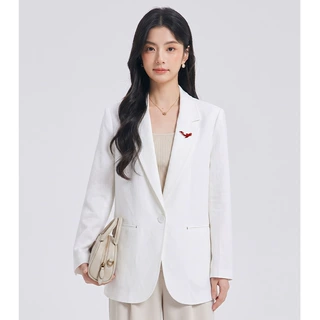 2026秋季新款设计感一粒扣西服外套职业百搭金鱼挂饰乳白色西装女