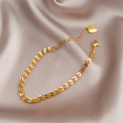 Chic Retro Gold Phoenix Tail Bracelet for Women - 2024 New Arrival Light Luxury Unique Design Titanium Steel Colorfast Accessory