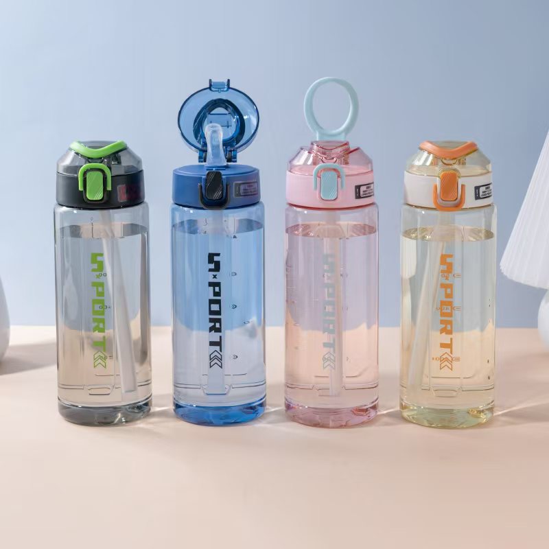 Yitong2024 nuevos estudiantes tazas de agua deportivas de plástico portátiles de gran capacidad estudiantes tazas de agua de plástico al aire libre al por mayor