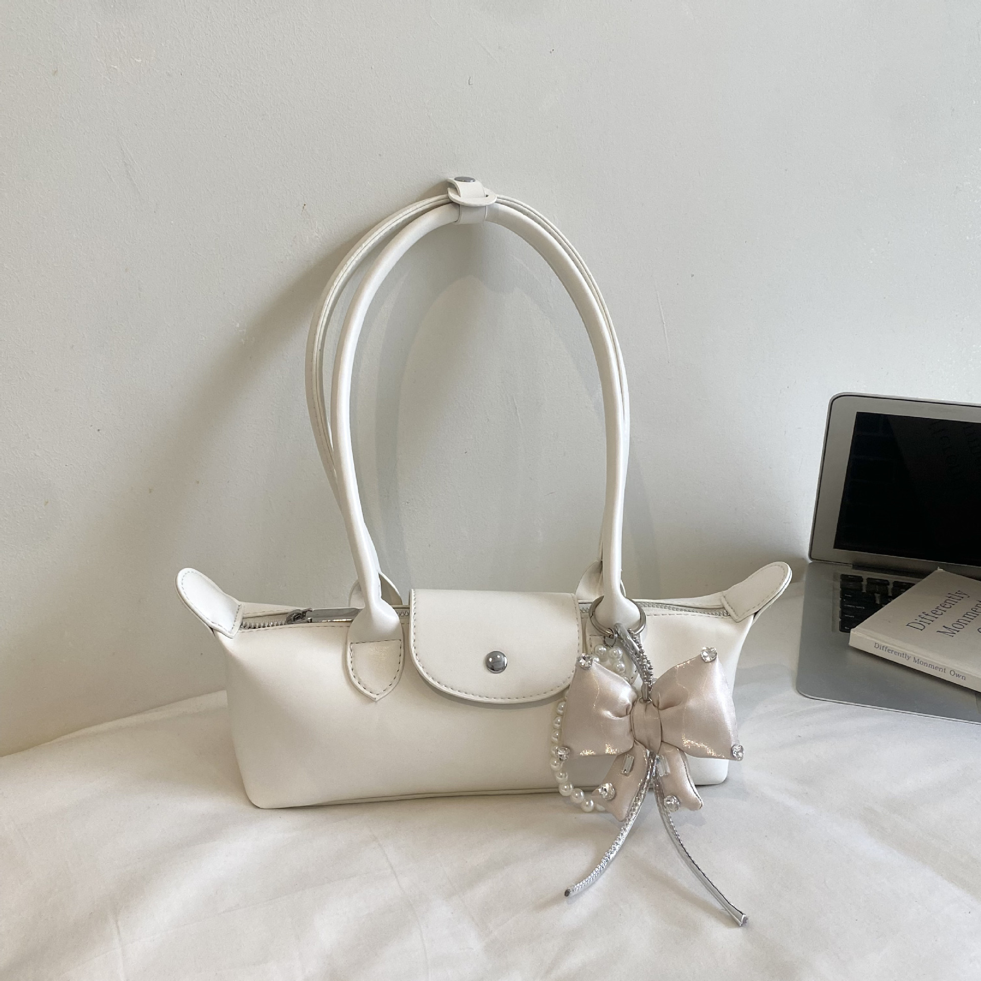 Bolsa de estilo francés nicho lujoso, bolsa de bolsillo de estilo extranjero, bolsa de bolsillo de estilo transfronterizo, bolsa de viaje diario, bolsa de hombro, bolsa de brazo