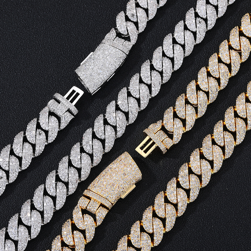 Personalized Cuban Chain Necklace With Zirconia And Diamond Studs_voghion.com