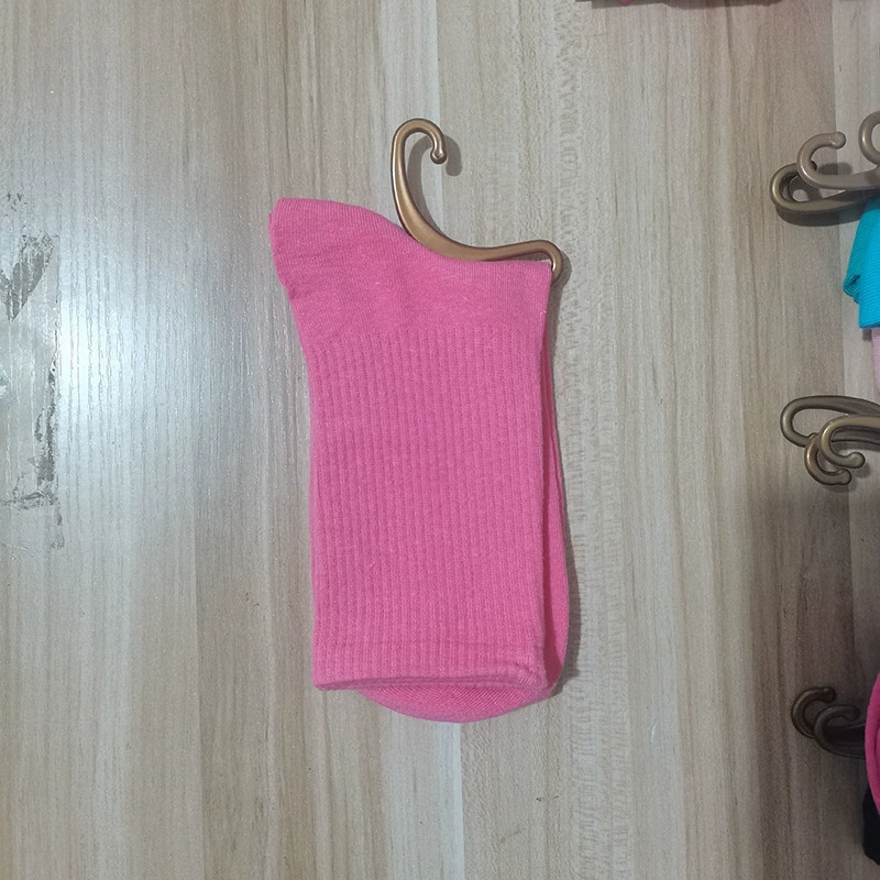 Mid‑length cotton socks, mid‑calf unisex, absorbent and odor‑resistant, cotton or thin velvet option
