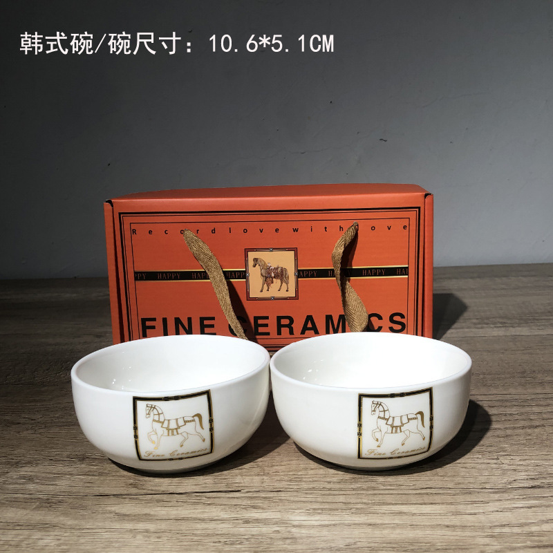 蛇年手描きボウルと箸セットギフトセラミックボウルと箸青と白の磁器ボウル食器セットクリエイティブボウル卸売メーカー|undefined