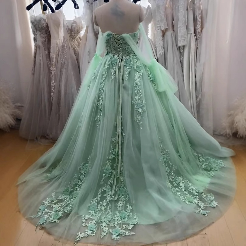 AliExpress nuevo vestido de noche de un hombro verde menta temperamento vestido de princesa banquete de cumpleaños anfitrión traje de escenario