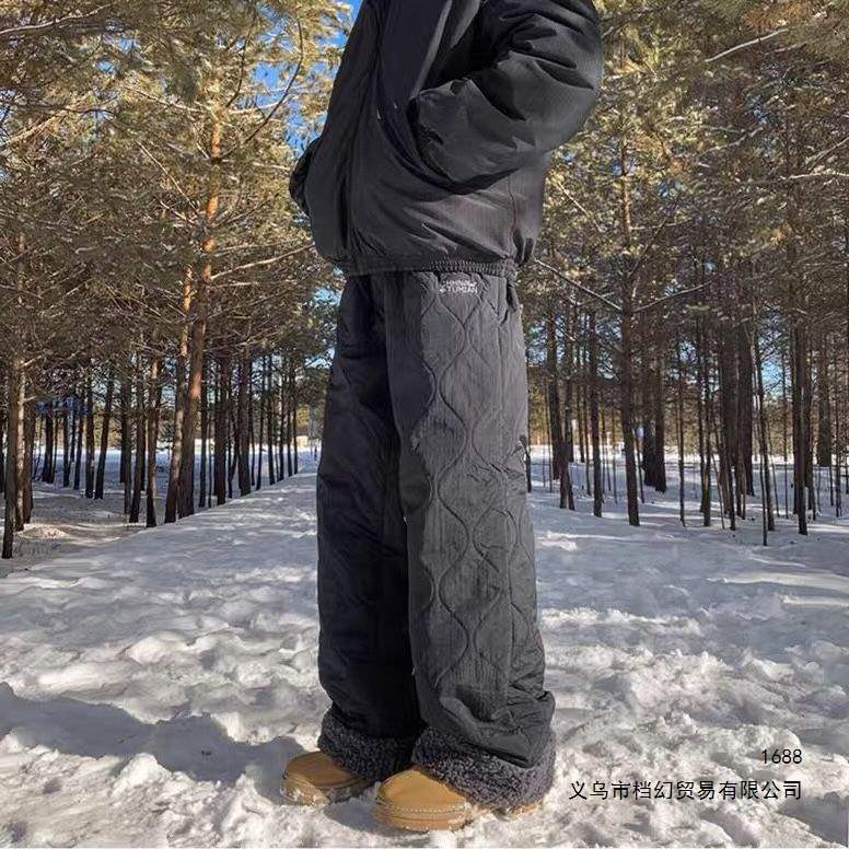 Men's black gourd-patterned quilted cotton pants, versatile, warm and windproof, thickened straight-leg athletic pants for winter wear.
