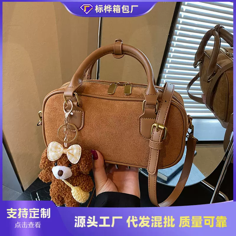 跨境巨好看小包包女2026新款磨砂复古斜挎包高级感洋气手提枕头包