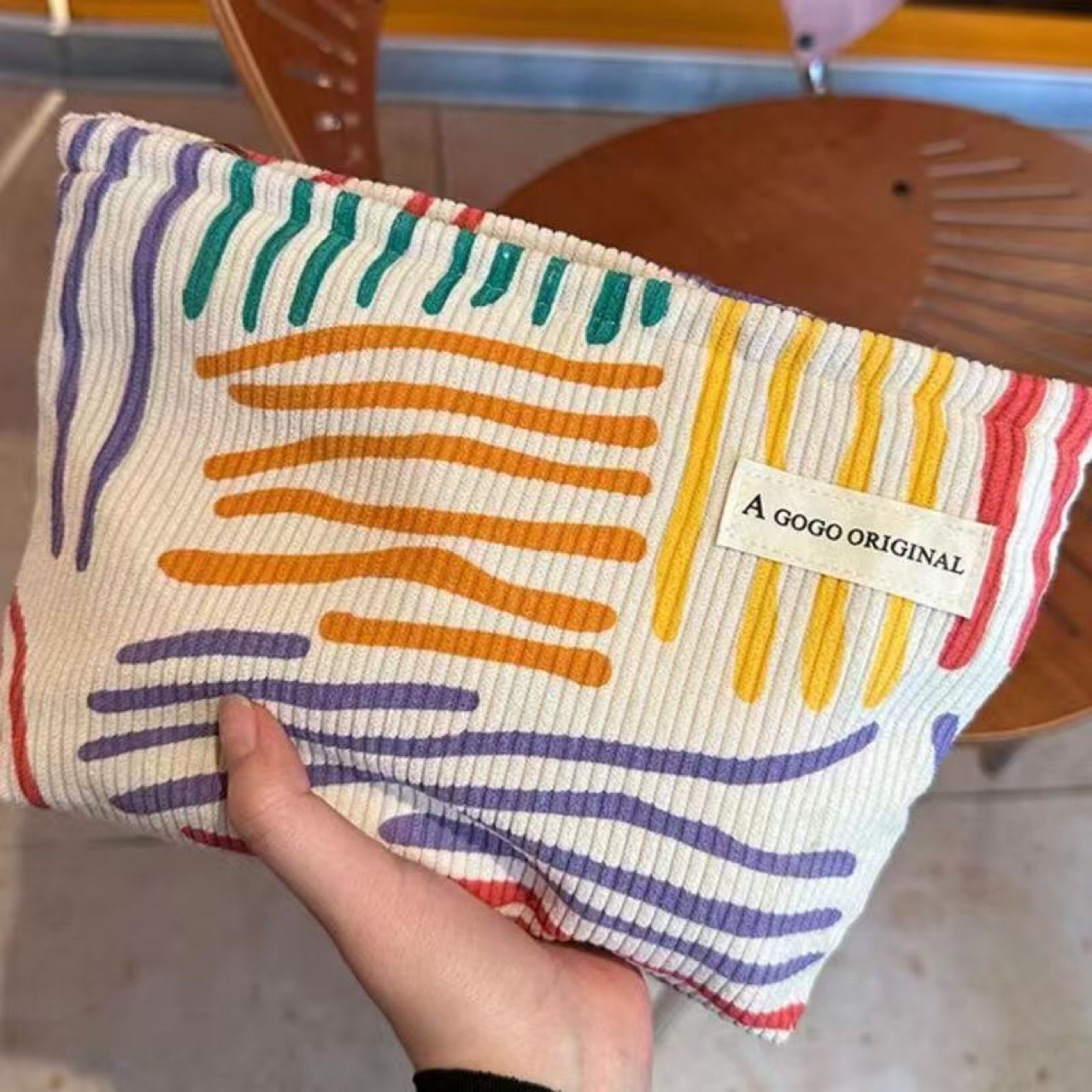 Travel storage bag, Instagram-worthy niche canvas bag, color-blocked striped cosmetic bag, portable travel bag for skincare and toiletries.