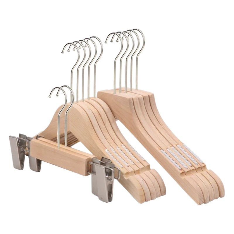 Детские вешалки для одежды из массива дерева для магазинов одежды, натуральный цвет дерева, для магазинов детской одежды малого и среднего размера, нескользящие деревянные вешалки, вешалки для брюк оптом