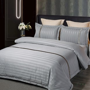 �Ƶ�������e�^�����ļ��װ�ɫ���δ��ұ��׹�Ԣ�ͷ����ȫ�ײ���