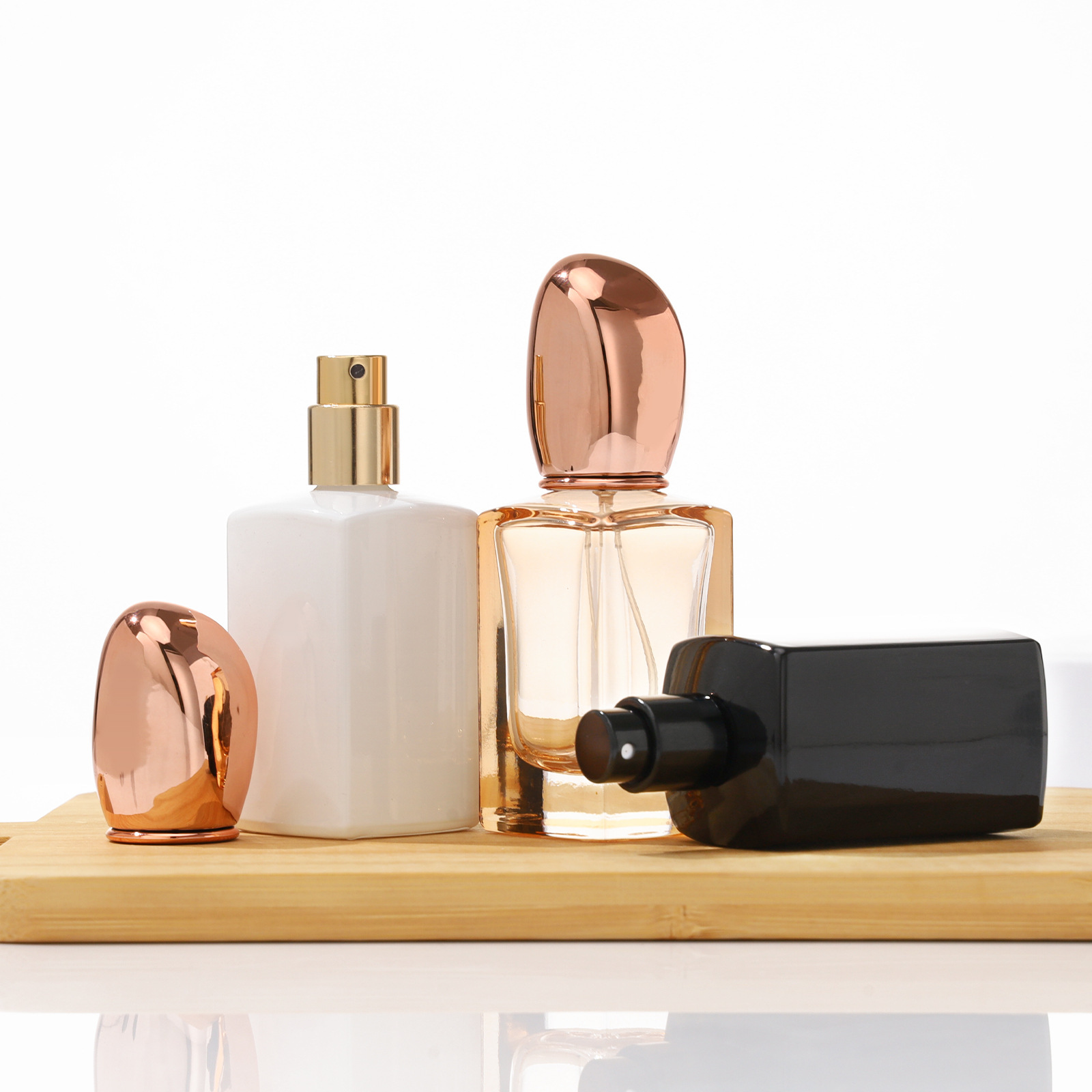 批发现货香水玻璃瓶30ml50ml透明螺口香水玻璃瓶便捷式分装喷雾瓶