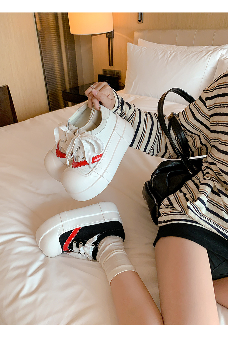 Giày sneaker nữ chunky đế dày tăng chiều cao, phối màu cổ điển — màu đen, màu trắng chi tiết 14