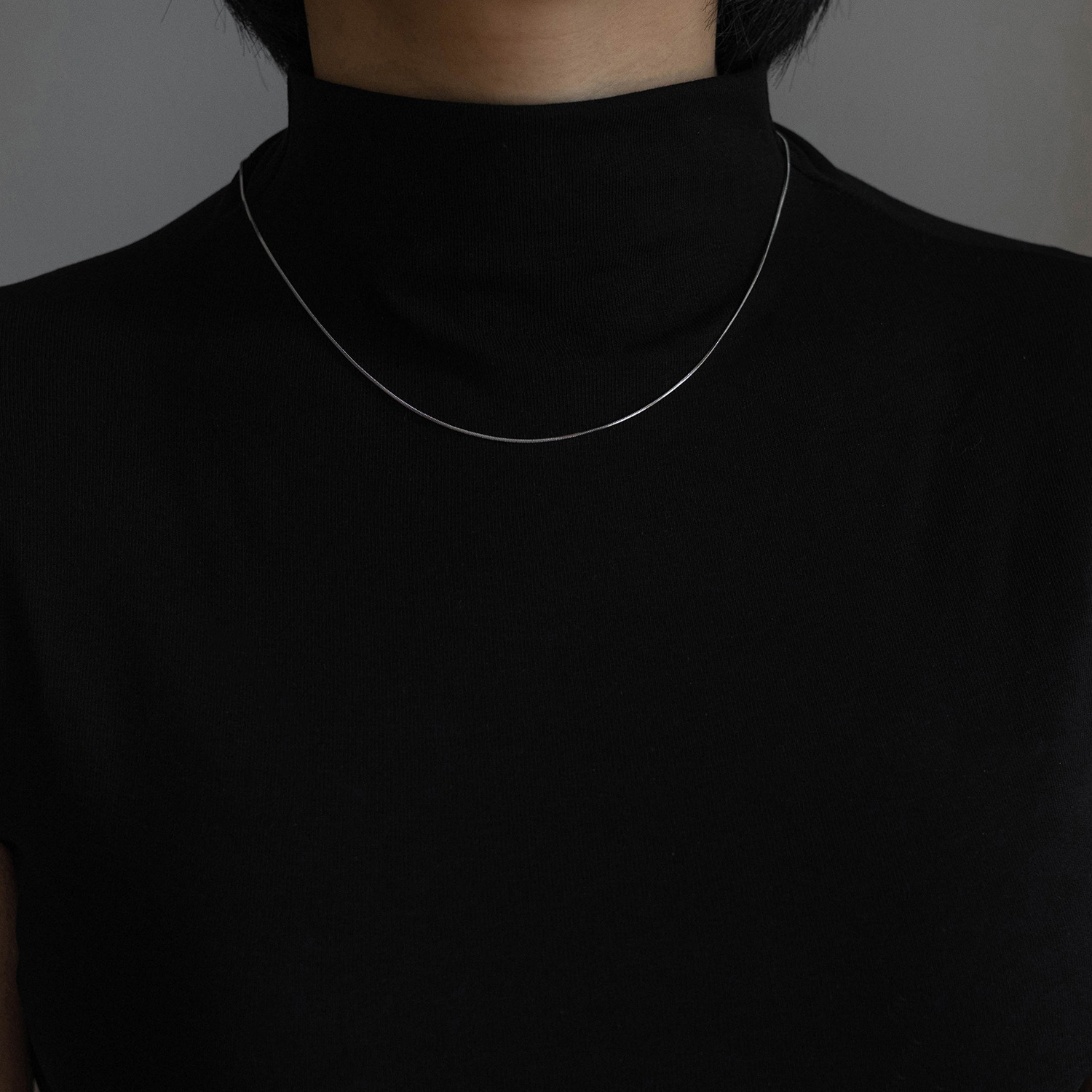 Pulsera de Acero de Titanio de Dongguan, Estilo Europeo y Americano, Diseño de Doble Cadena con Cuchillas, Exagerada, Hip-Hop, para Otoño e Invierno, No se Destiñe, para Mujer