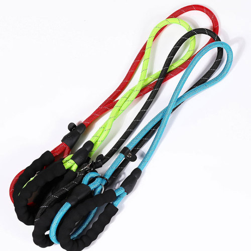 Manufacturer Direct Sale Night Reflective Pet Leash Dog Leash Integrated Dog Harness Escape Proof Anti-Runaway Leash