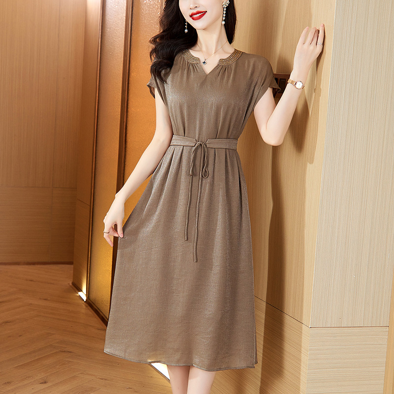 High-End Silk Dress for Women 2025 Summer New Fashion Age-Reducing Lace-Up Waist Slimming Look Mid-Length Skirt