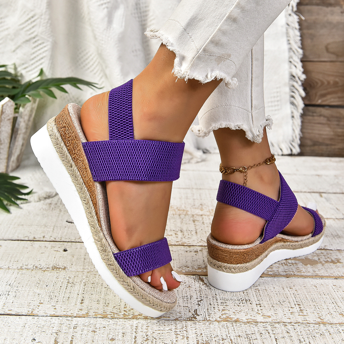 Women's Casual Vacation Solid Color Round Toe Wedge Sandals display picture 8