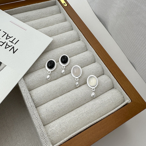 925 sterling silver high-end matte natural agate earrings for women niche retro personality simple and versatile little red book ears