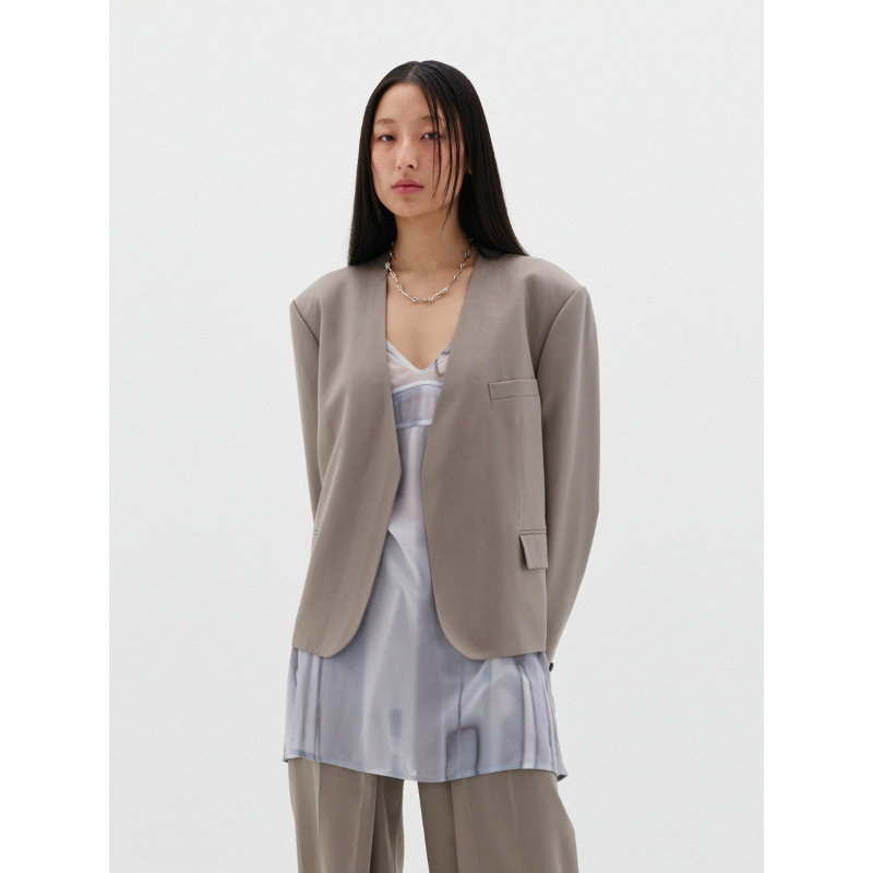 Longmei Minimalist V-Neck Wool Blazer for Women 2026 Autumn/Winter New Korean Style Lc Commuter Buttonless Suit Longmei Minimalist V-Neck Wool Blazer for Women 2026 Autumn/Winter New Korean Style Lc Commuter Buttonless Suit