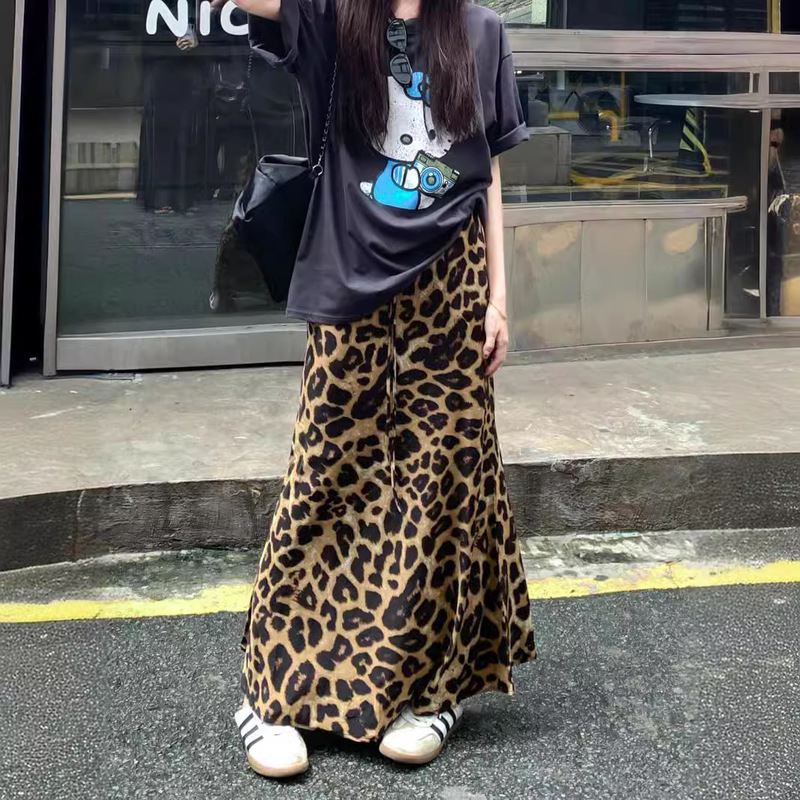 2026 Summer New Leopard Print Slit Skirt with Unique Design, Niche A-Line Skirt, High-Waisted Versatile Long Skirt for Women