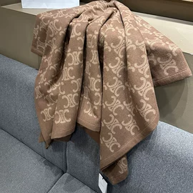 围巾;披肩;羊毛/羊绒毯