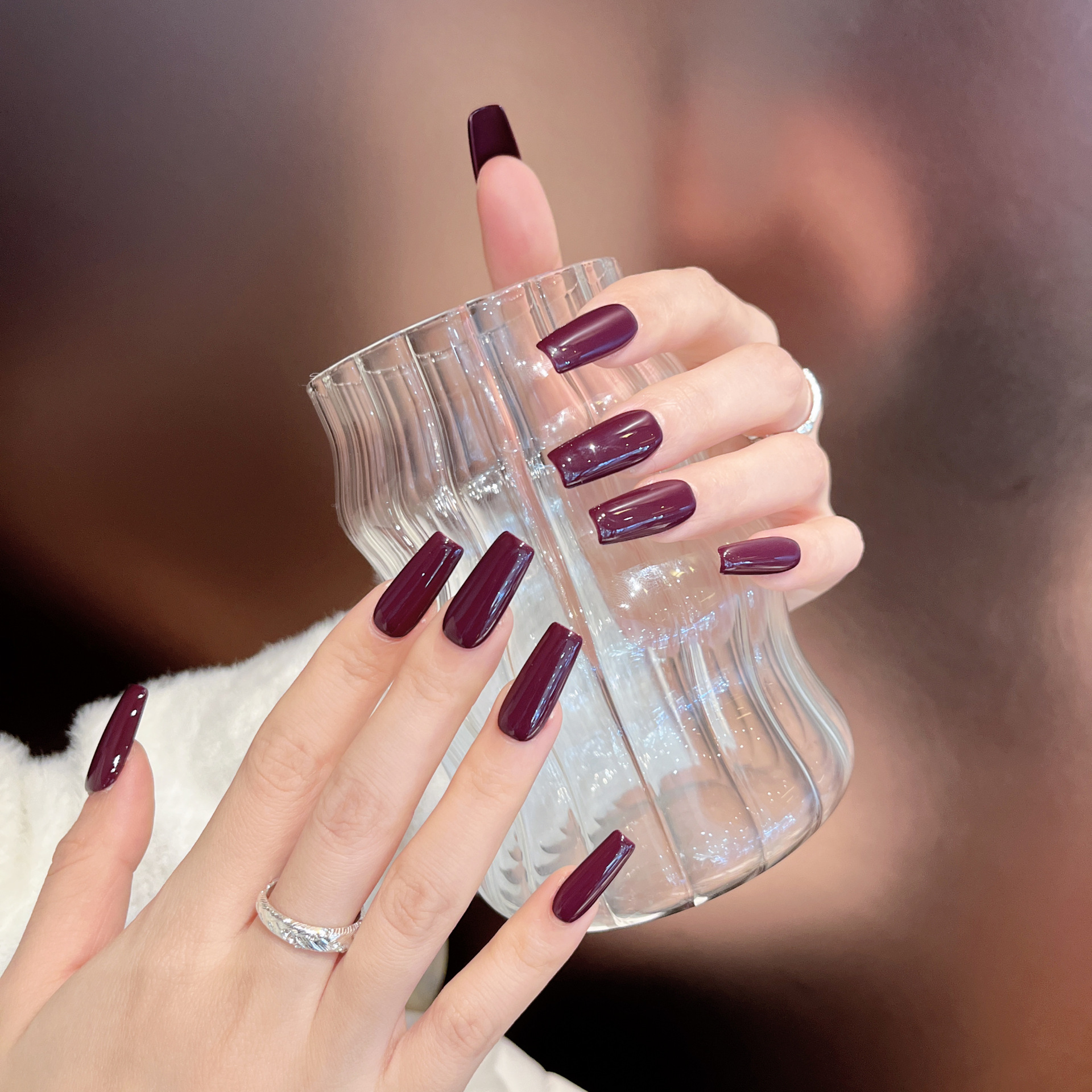 Uñas Postizas Hechas a Mano Ultradelgadas Sin Marcas para Mujeres
