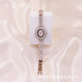 轻奢小众腕表石英女满钻镶嵌时尚跨境外贸休闲风手链表厂家定制款