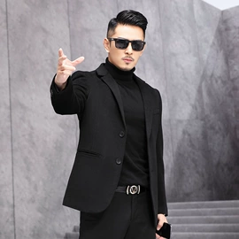 男式西服套装;男式衬衫;男式大衣