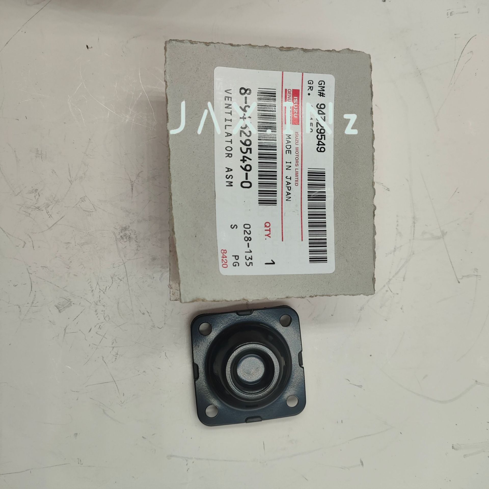 Isuzu 4Le2 Rz4E 4Jj1 4Be1 6Bg1 Valve Chamber Cover Exhaust Valve Film 8-94329549-0