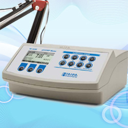 意大利哈纳HI3220酸度计PH/ORP/℃ 测定仪 停产