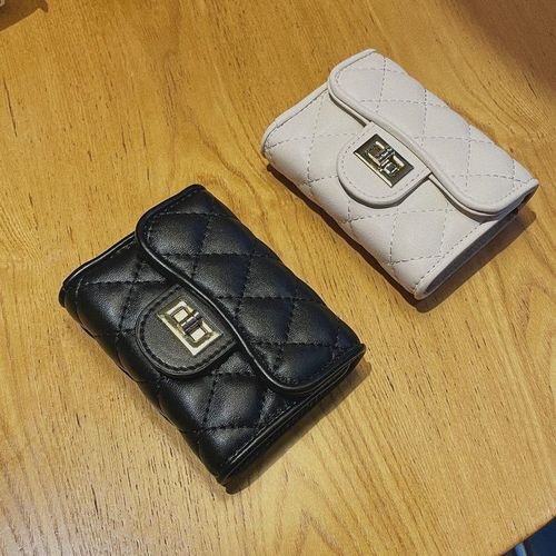 Diamond grid small Chanel-style creamy soft card holder for women, short-length driver's license multi-card slot card holder