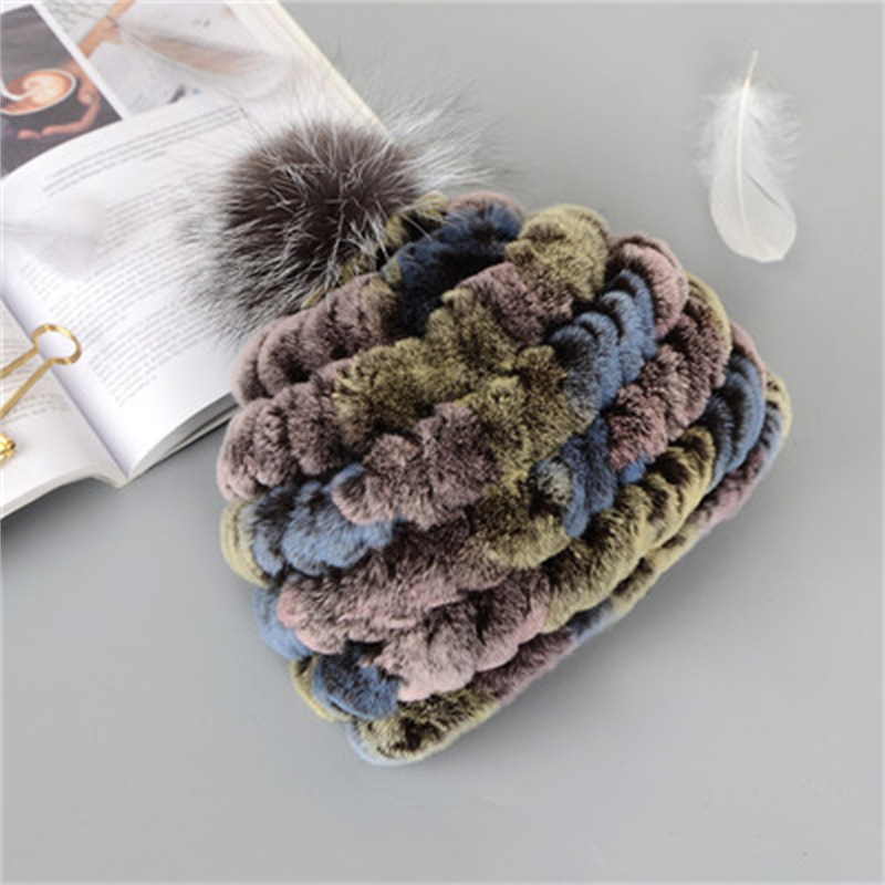 Women's Fashion Color Block Pom Poms Eaveless Wool Cap display picture 5