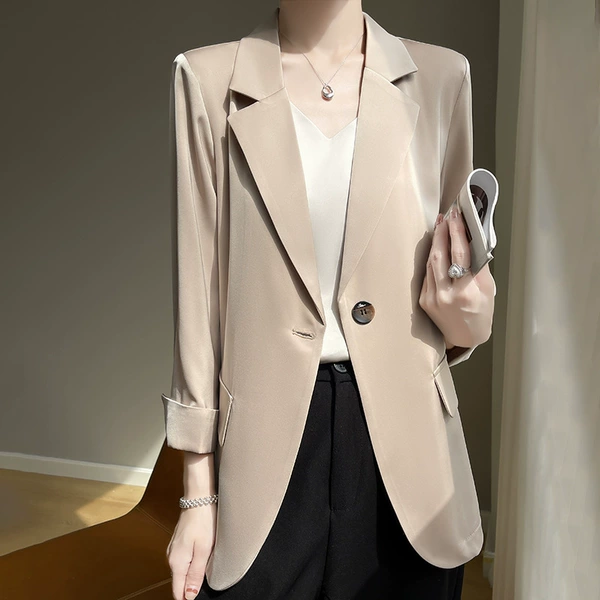 Champagne color