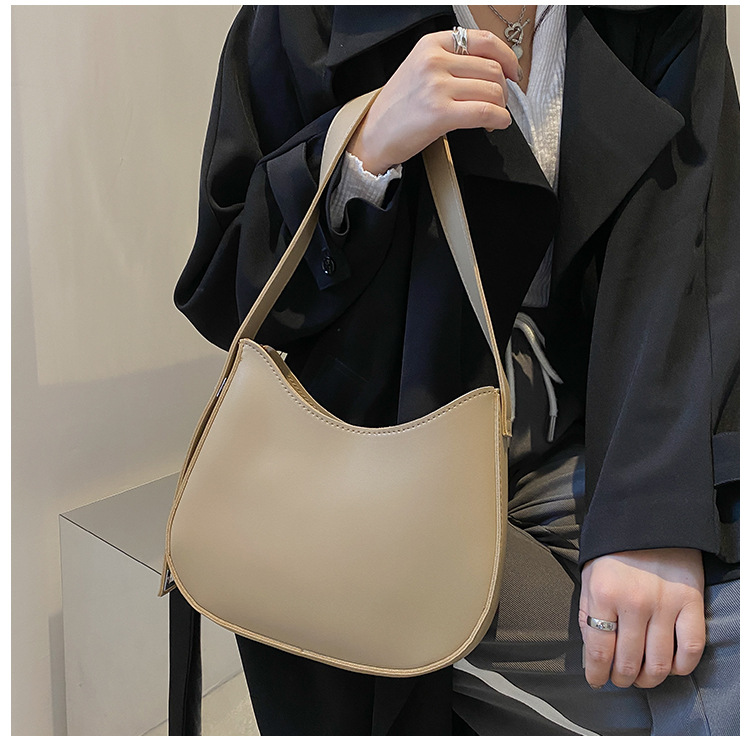 Teksturerede tasker til kvinder 2024 ny efterårsstil moderigtig enkelt skulder armhule taske enkelt skulder crossbody tekstureret bucket taske_voghion.com