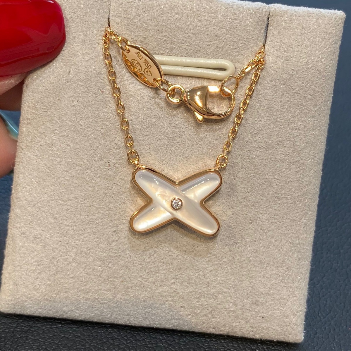 HANDI 하이 퀄리티 화이트 FRITILLARIA 크로스 목걸이 하이 엔드 로즈 골드 목걸이 V 골드 하이 버전 두꺼운 골드 18K