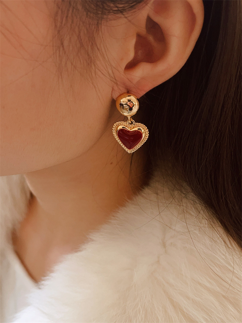 Women's Gender Enamel Design 1 Pair Elegant Heart Shape Enamel Copper Drop Earrings