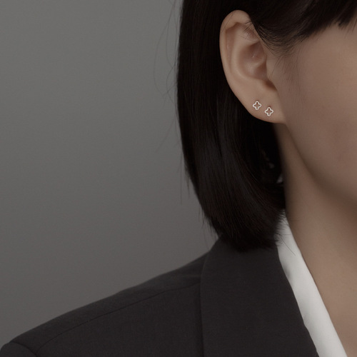 S925 Silver Earrings for Women - Korean Style Fashionable Simple Geometric Small Heart Earrings - Mini Cute Student Couple Earrings