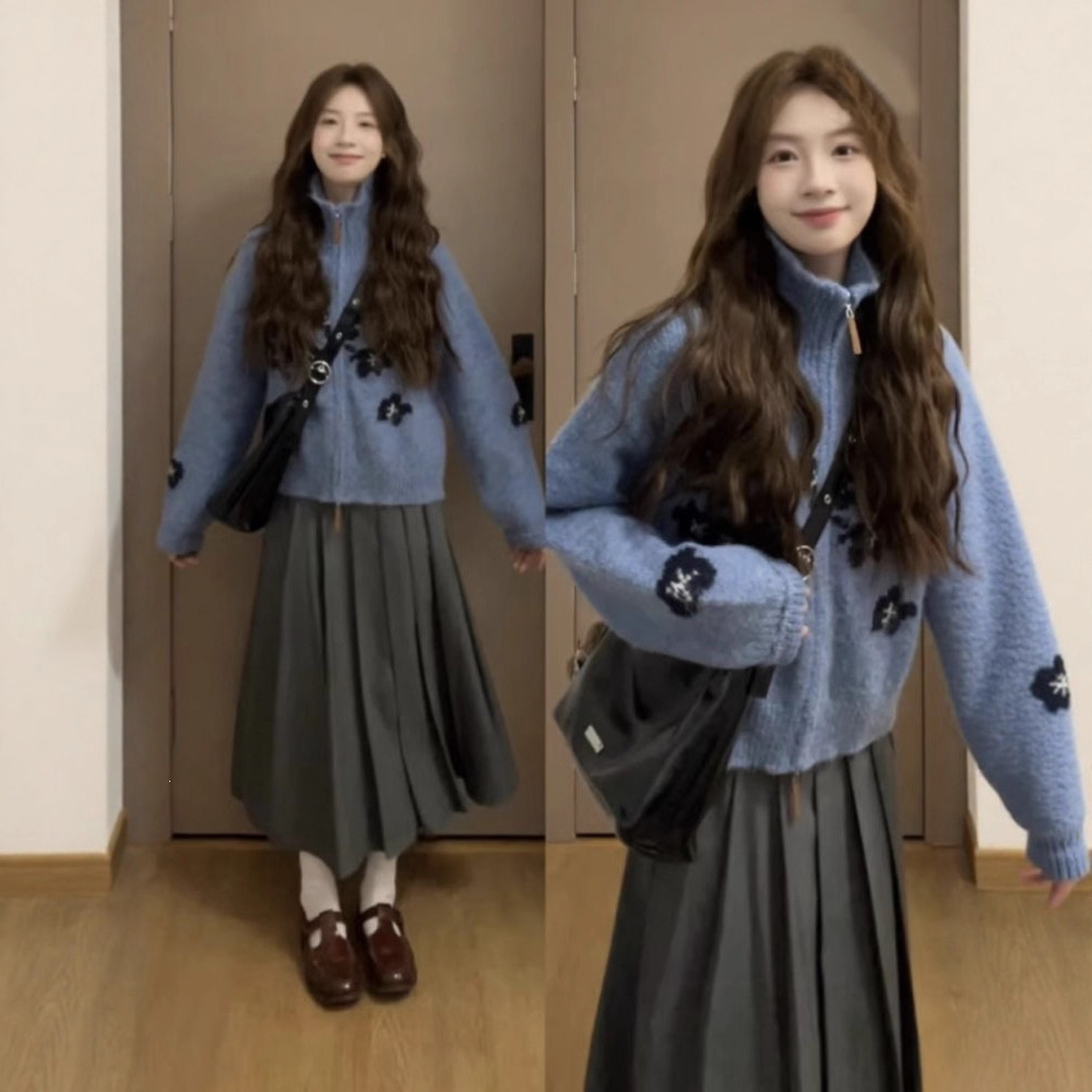 Japanese sweater with zipper