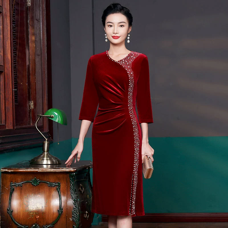 Свадебное платье для тещи Золотое бархатное платье Улучшенное женское платье-Ципао на весну и осень Платье для матери среднего и пожилого возраста