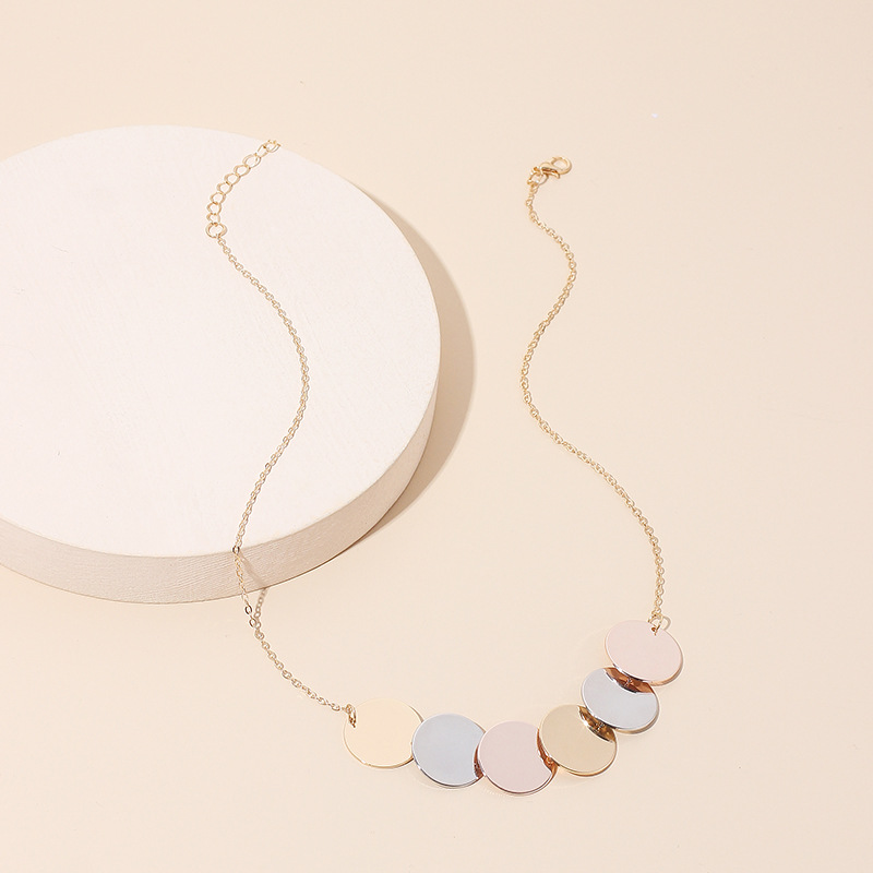 Fashion geometric round sequins contrast color copper necklace