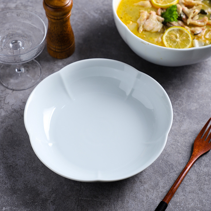 Fabricante de porcelana de gran capacidad de moldeo de flores de ciruela plato de sopa de cerámica platos de sopa de pescado hervido ensalada de pescado enchube platos profundos