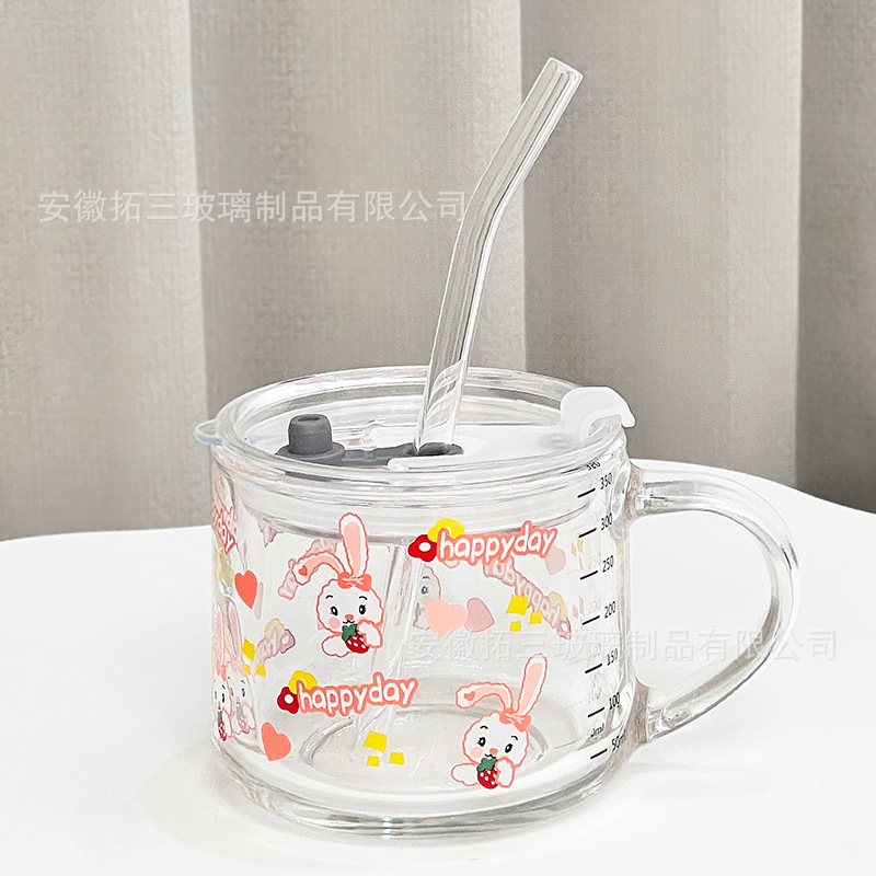 Taza de leche con tapa Taza de pajita Calefacción doméstica con cuchara Taza de impresión linda Taza de desayuno INS Taza de avena Estilo ins