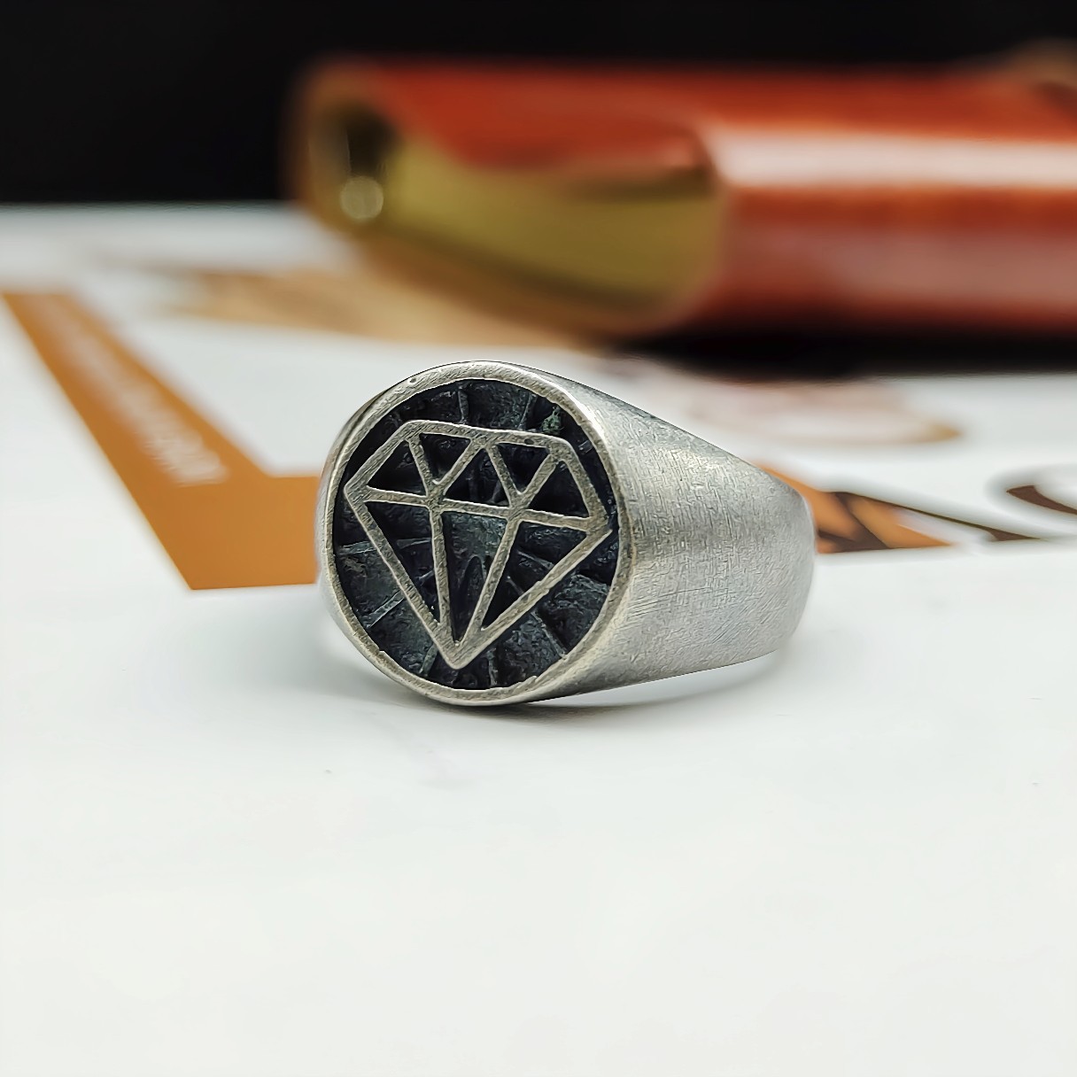 retro diamond design ring