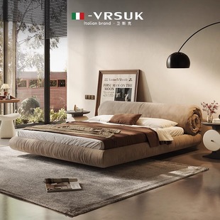 Wabi-Sabi Style Suspended Flower Roll Bed Modern Simple Frosted Cloth Villa Italian Designer Bed Double Nordic Wedding Bed