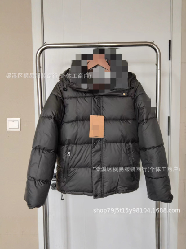 高品质B家巴情侣款羽绒外套可拆卸连帽子背心款三合 一男女款夹克|undefined