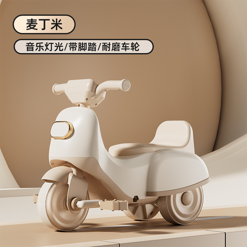 子供用三輪車 1-3歳 ペダルスクーター 光と音楽 赤ちゃんが座って遊べる子供用おもちゃの車を押すことができます
