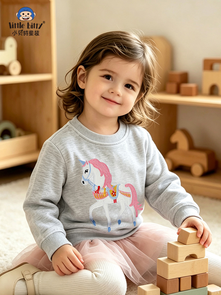 Autumn and winter European and American style 2026 children's sweatshirt, fashionable embroidered unicorn round-neck long-sleeve sweatshirt for girls