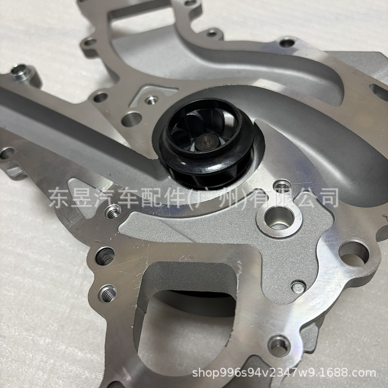 Suitable for Mercedes-Benz 276 Engine Cooling Water Pump 2762001301 2762000401 2762001501