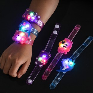 Cartoon creative luminous wrist band Christmas stall flash children's watch silicone luminous bracelet toys wholesale